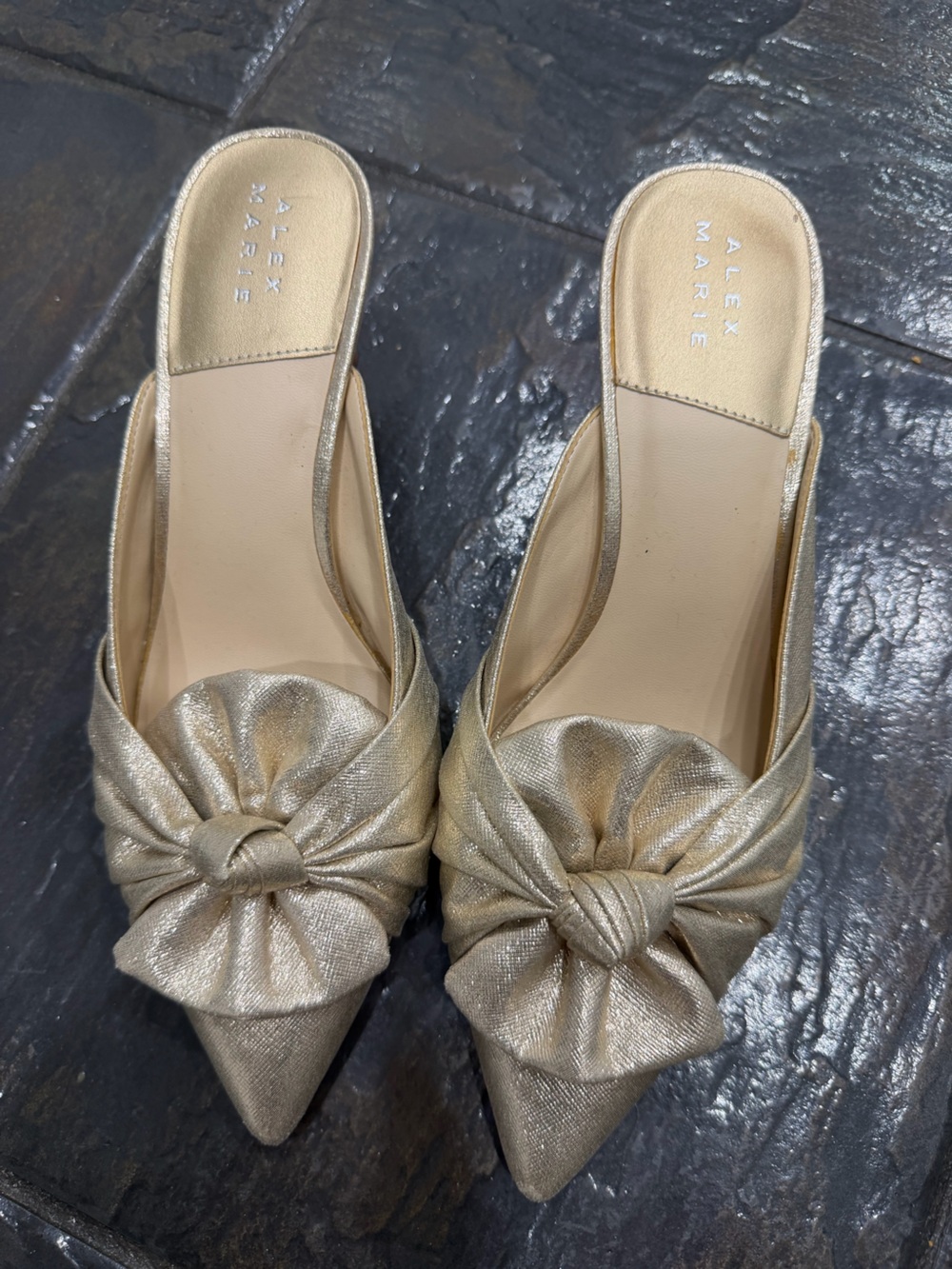 Alex Marie Metallic Gold Bow Pointed Toe Kitten Heel Mules Size 8.5 - Picture 1 of 8